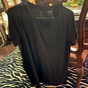 Motherhood maternity nursing shirt size LG in black wore once